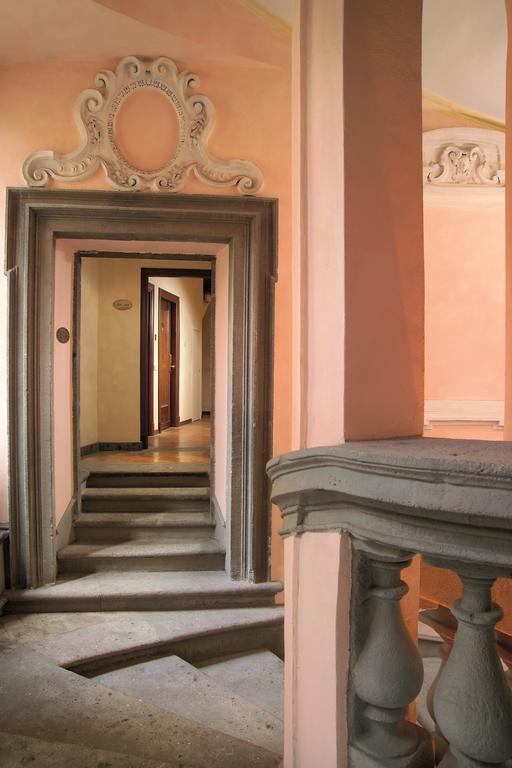 רומא Hotel Teatro Pace מראה חיצוני תמונה
